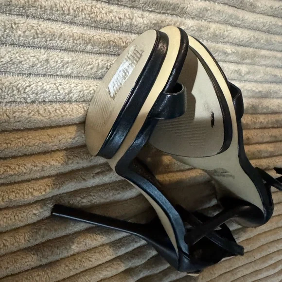 Elegant Black High Heels by Bakers - Picture 7 of 8